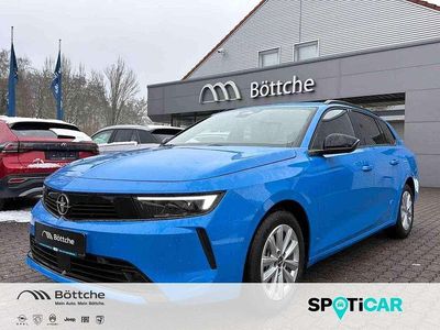 Nieuw Opel Astra Edition 131 PK (96 kW) 2025 Lackierung watteau grn/typ aussenverkleidung metalliclackierung Stationwagen