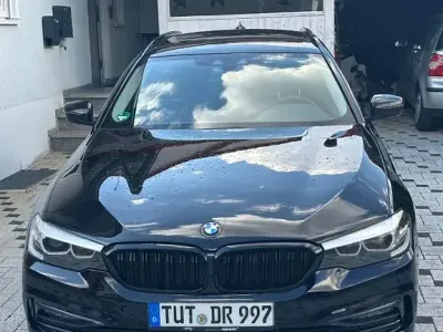 Gebraucht BMW 530 Sport Line 265 PS (194 kW) 2020 Schwarz Kombi