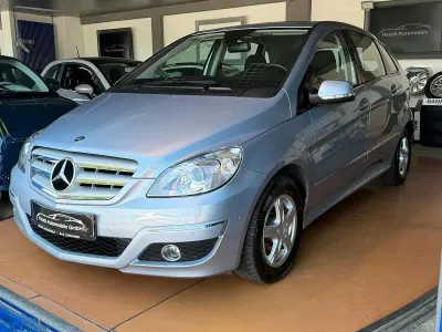 Gebraucht Mercedes B170 116 PS (85 kW) 2009 Blau Van / Kleinbus
