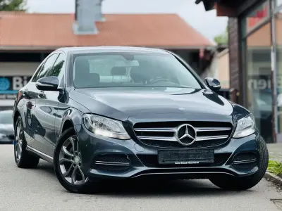 Gebraucht Mercedes C180 156 PS (114 kW) 2014 Grau Limousine