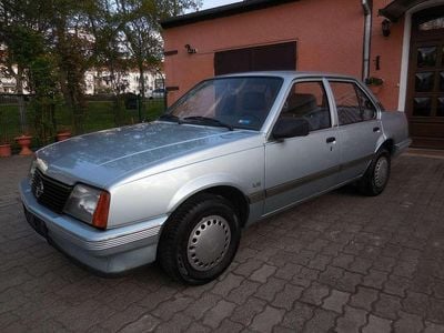 Gebraucht Opel Ascona S 90 PS (66 kW) 1985 Helliosblaumetallic Limousine