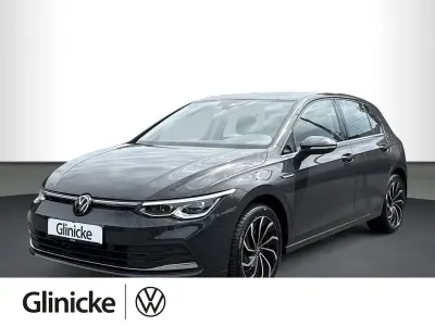 Gebraucht VW Golf VIII Style 190 PS (139 kW) 2024 Uranograu Limousine