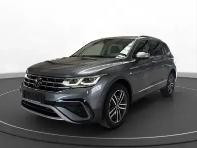 Gebraucht VW Tiguan Allspace Elegance 245 PS (180 kW) 2022 Grau SUV