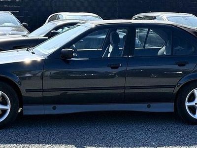 Second-hand BMW 316 99 CP (72 kW) 1993 Negru Cabrio