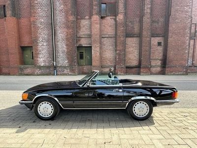 Gebraucht Mercedes 560 230 PS (169 kW) 1988 Schwarz Cabrio