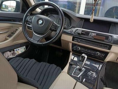Gebraucht BMW 525 Sport Line 197 PS (144 kW) 2012 Kombi