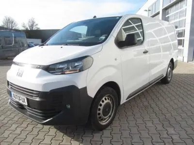 Gebraucht Fiat Scudo 179 PS (131 kW) 2025 Weiß Van