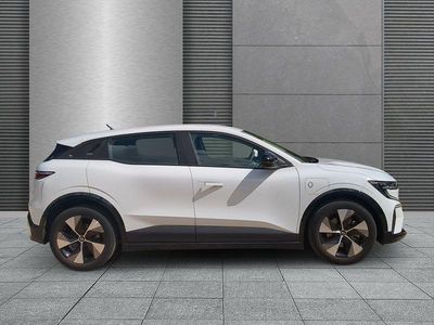 Weiß Gebraucht 2022 Renault Megane E-Tech Equilibre | 20.230 € (Superpreis)