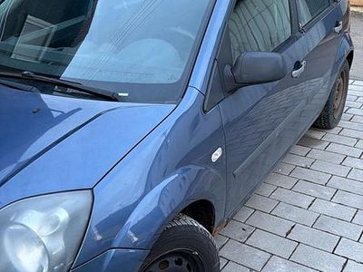 Gebraucht Ford Fiesta 70 PS (51 kW) 2006 Blau Kleinwagen