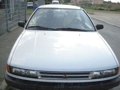 gebraucht Mitsubishi Colt 1500 GLXi silber CD Winterreifen