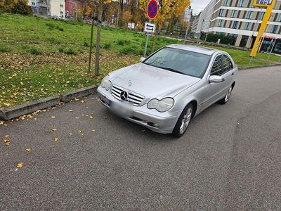 Usata Mercedes C180 Classic 143 CV (105 kW) 2002 Argento Berlina