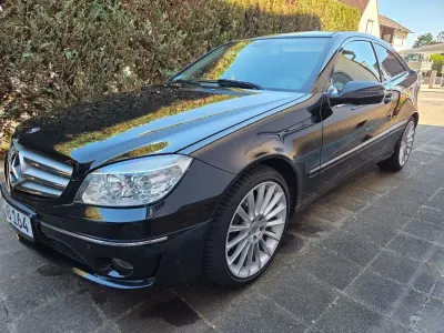Używany Mercedes CLC180 143 KM (105 kW) 2009 Czarny Hatchback