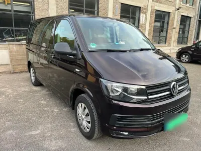 Gebraucht VW Multivan 102 PS (75 kW) 2016 Andere farben Van / Kleinbus