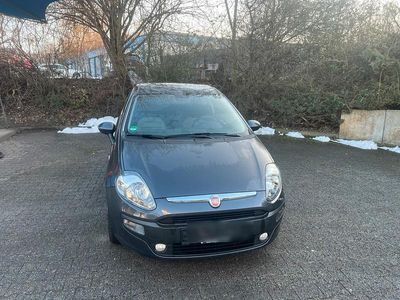 Grau Gebraucht 2010 Fiat Punto Evo Kleinwagen | 3.150 €