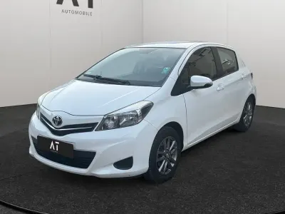 Gebraucht Toyota Yaris Edition 69 PS (50 kW) 2014 Weiß Kleinwagen