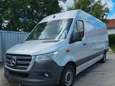Gebraucht Mercedes Sprinter 163 PS (119 kW) 2020 Silber Van