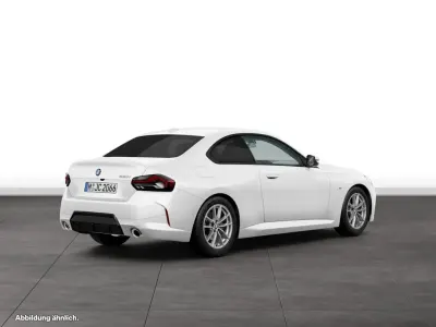 Gebraucht BMW 220 M Sport 184 PS (135 kW) 2026 Weiß Coupé