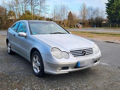 Gebraucht Mercedes C180 142 PS (104 kW) 2002 Silber Coupé