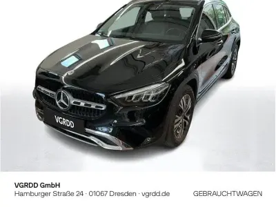 Gebraucht Mercedes GLA200 163 PS (119 kW) 2024 Schwarz SUV