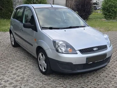 Gebraucht Ford Fiesta Trend 80 PS (58 kW) 2005 Kleinwagen