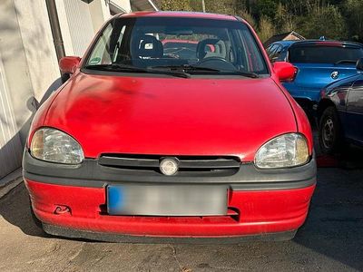 Używany Opel Corsa 44 KM (32 kW) 1996 Czerwony Hatchback