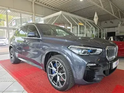 Gebraucht BMW X5 M Sport 394 PS (289 kW) 2022 Grau SUV