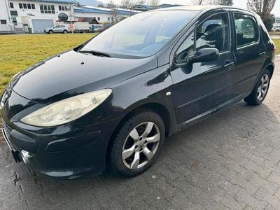 Schwarz Gebraucht 2009 Peugeot 307 Cabrio | 999 €