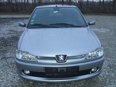 Gebraucht Peugeot 306 98 PS (72 kW) 2001 Grau metallic Kleinwagen