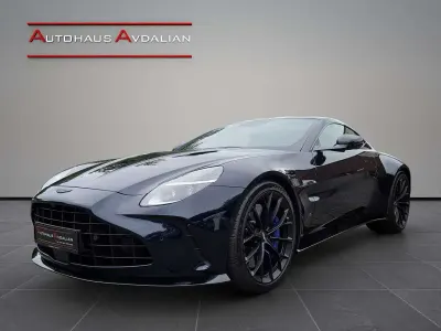 Neu Aston Martin V8 680 PS (500 kW) 2026 Chimera blue Coupé