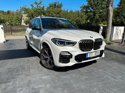 BMW X5 M50