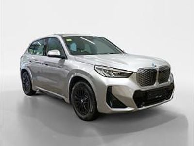 Gebraucht BMW iX1 150 kW (204 PS) 2024 Silber (spacesilber) SUV