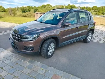 Gebraucht VW Tiguan 122 PS (89 kW) 2012 Braun SUV