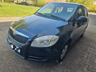 Gebraucht Skoda Fabia 60 PS (44 kW) 2010 Schwarz Limousine