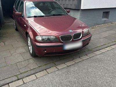 Gebraucht BMW 318 143 PS (105 kW) 2003 Rot Kombi