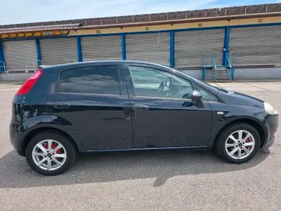 Gebraucht Fiat Punto 65 PS (47 kW) 2009 Blau Kleinwagen