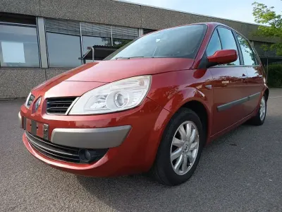 Gebraucht Renault Scénic II Dynamique 135 PS (99 kW) 2006 Rot Van / Kleinbus