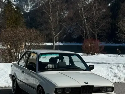 Gebraucht BMW 316 102 PS (75 kW) 1986 Weiß Coupé