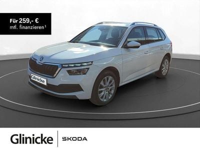 Weiß Gebraucht 2020 Skoda Kamiq Style SUV | 21.880 € (Etwas zu teuer)