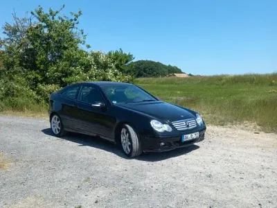Gebraucht Mercedes 200 163 PS (119 kW) 2006 Schwarz Coupé