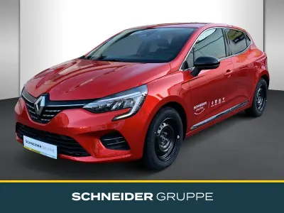 Begagnad Renault Clio V Intens 90 HK (66 kW) 2021 Röd Sedan
