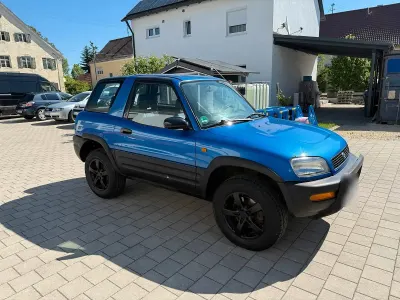 Gebraucht Toyota RAV4 129 PS (94 kW) 1995 Blau SUV