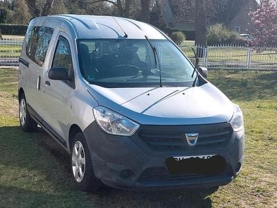 Usata Dacia Dokker 102 CV (75 kW) 2017 Argento Monovolume