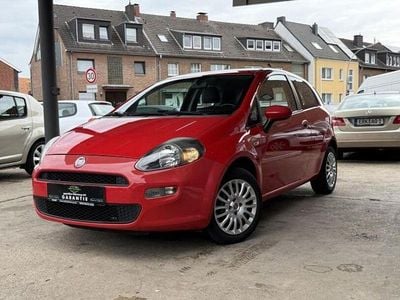Rot Gebraucht 2012 Fiat Punto More Limousine | 3.199 € (Fairer Preis)