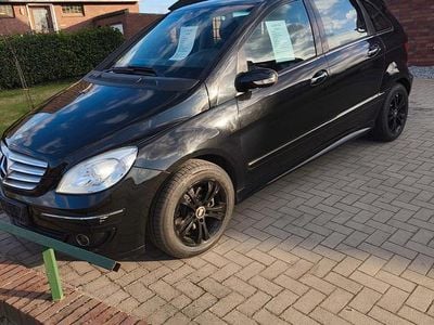 Gebraucht Mercedes B180 109 PS (80 kW) 2008 Schwarz Van / Kleinbus