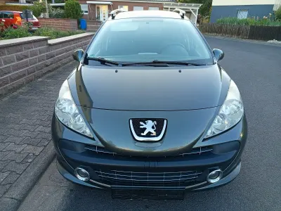 Gebraucht Peugeot 207 Tendance 109 PS (80 kW) 2008 Grau Kombi