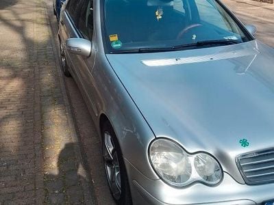 Gebraucht Mercedes C180 Classic 143 PS (105 kW) 2005 Schwarz Limousine