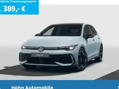 Ny VW Golf VIII R-line 204 HK (150 kW) 2026 Blå Sedan