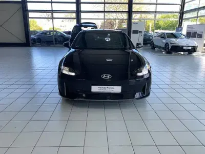 Gebraucht Hyundai Ioniq 6 Dynamiq 111 kW (151 PS) 2023 Schwarz Limousine