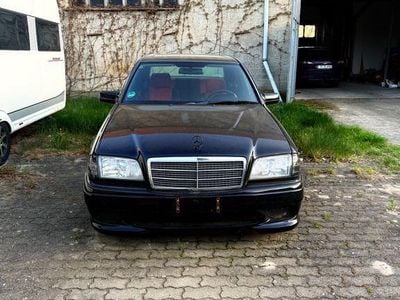 Gebraucht Mercedes C180 122 PS (89 kW) 1993 Schwarz Limousine