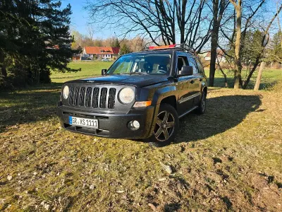 Gebraucht Jeep Patriot Limited 170 PS (125 kW) 2008 Schwarz SUV